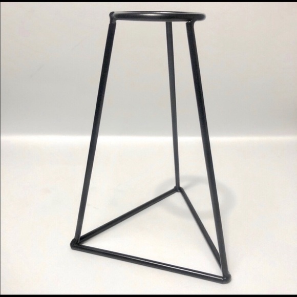 Black Modern Wire Flower Vase Home Decor - Picture 3 of 5